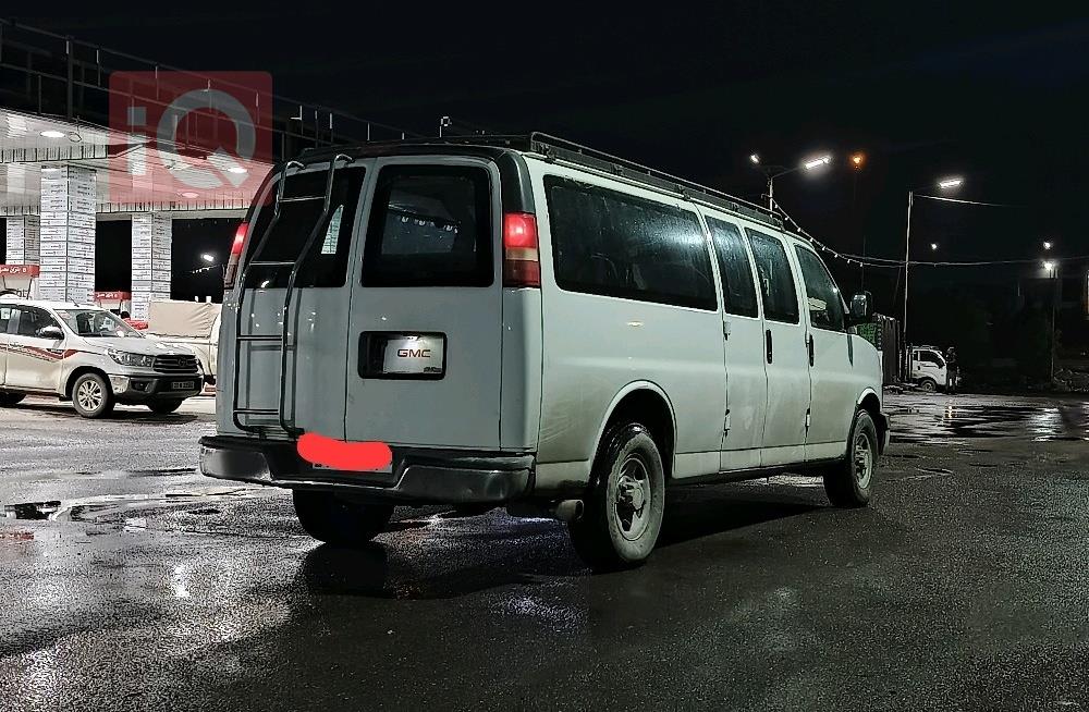 GMC Savana